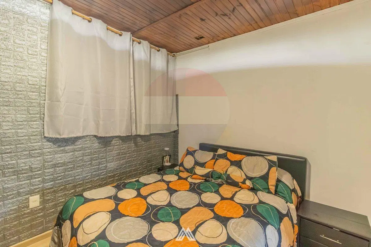 VENTA 2 CASAS: 2 Y 1 DORMITORIO EN UNION 3