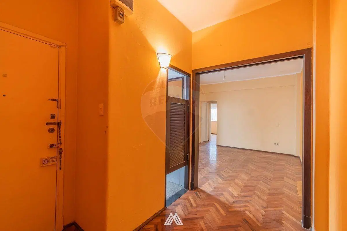 VENTA DE APTO 2 DORMITORIOS Y MEDIO EN EL CENTRO 3
