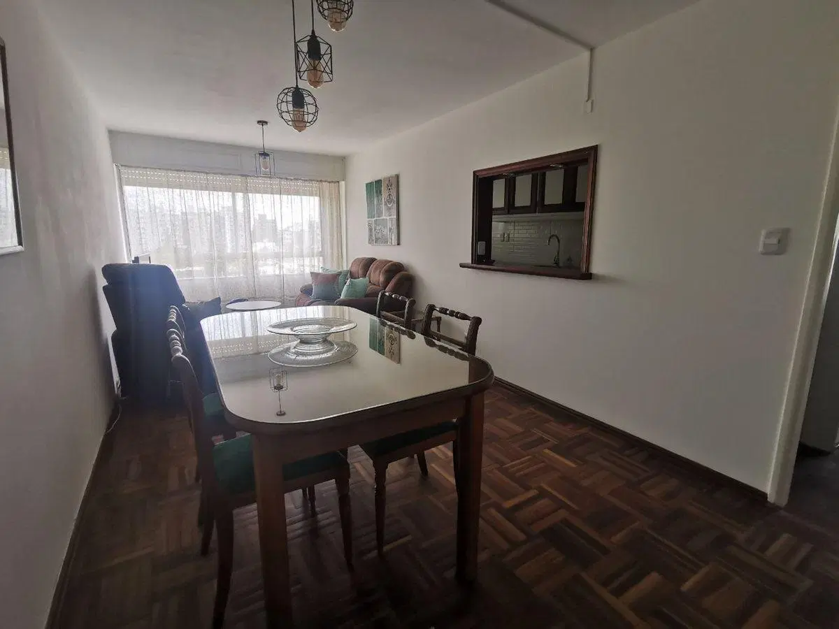 Venta Apto 3 dorm, Pocitos piso alto con Renta 3