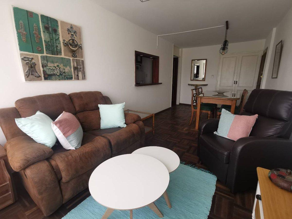 Venta Apto 3 dorm, Pocitos piso alto con Renta
