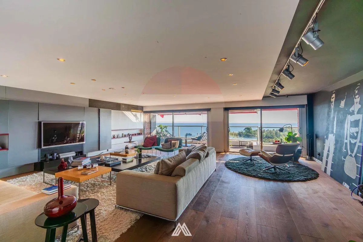 VENTA PENTHOUSE GOLF TIPO DUPLEX 3 DORM + SERV GGE 4