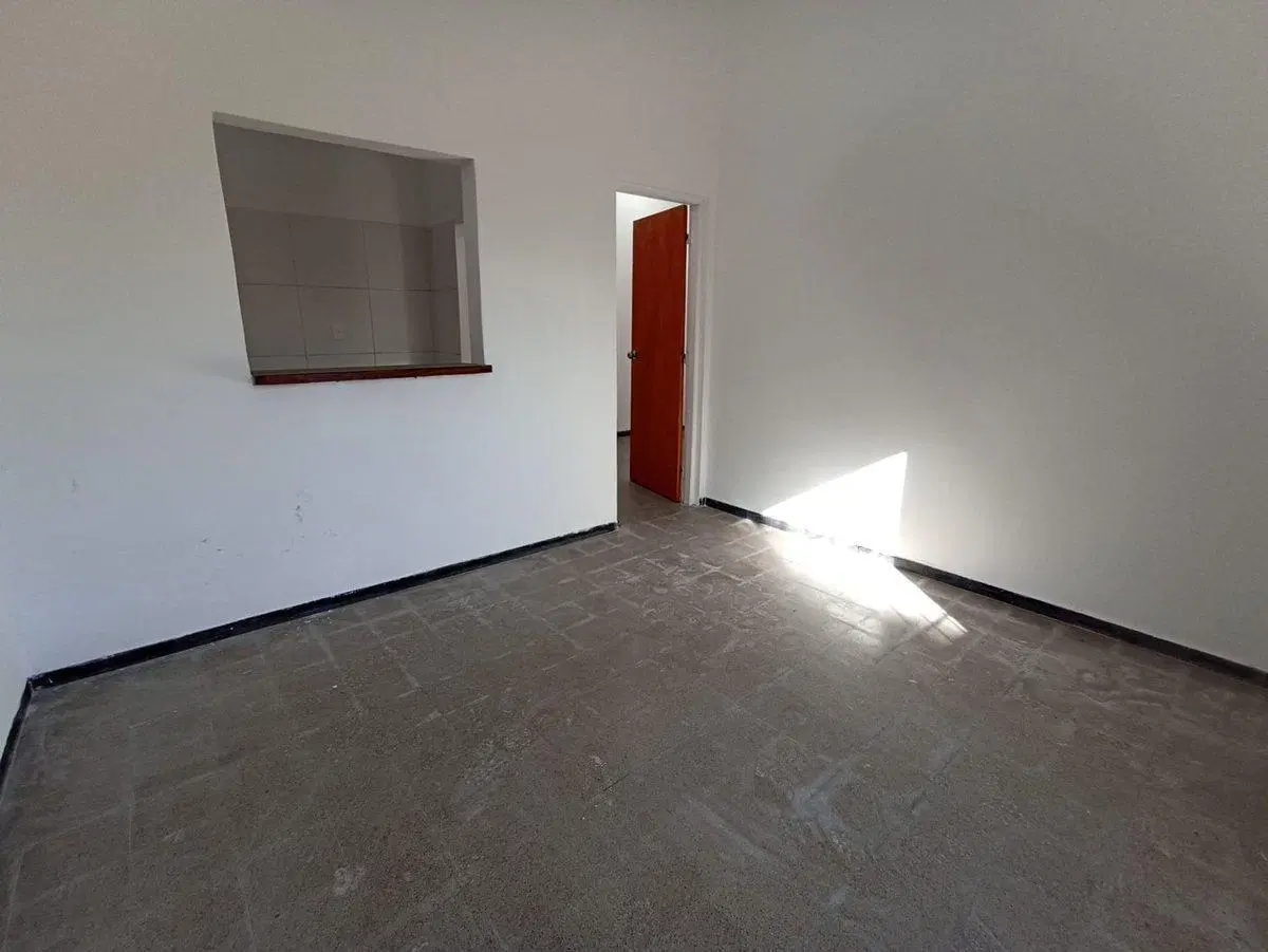 Casa 1 Dormitorio cochera Cerrito ideal negocio 3
