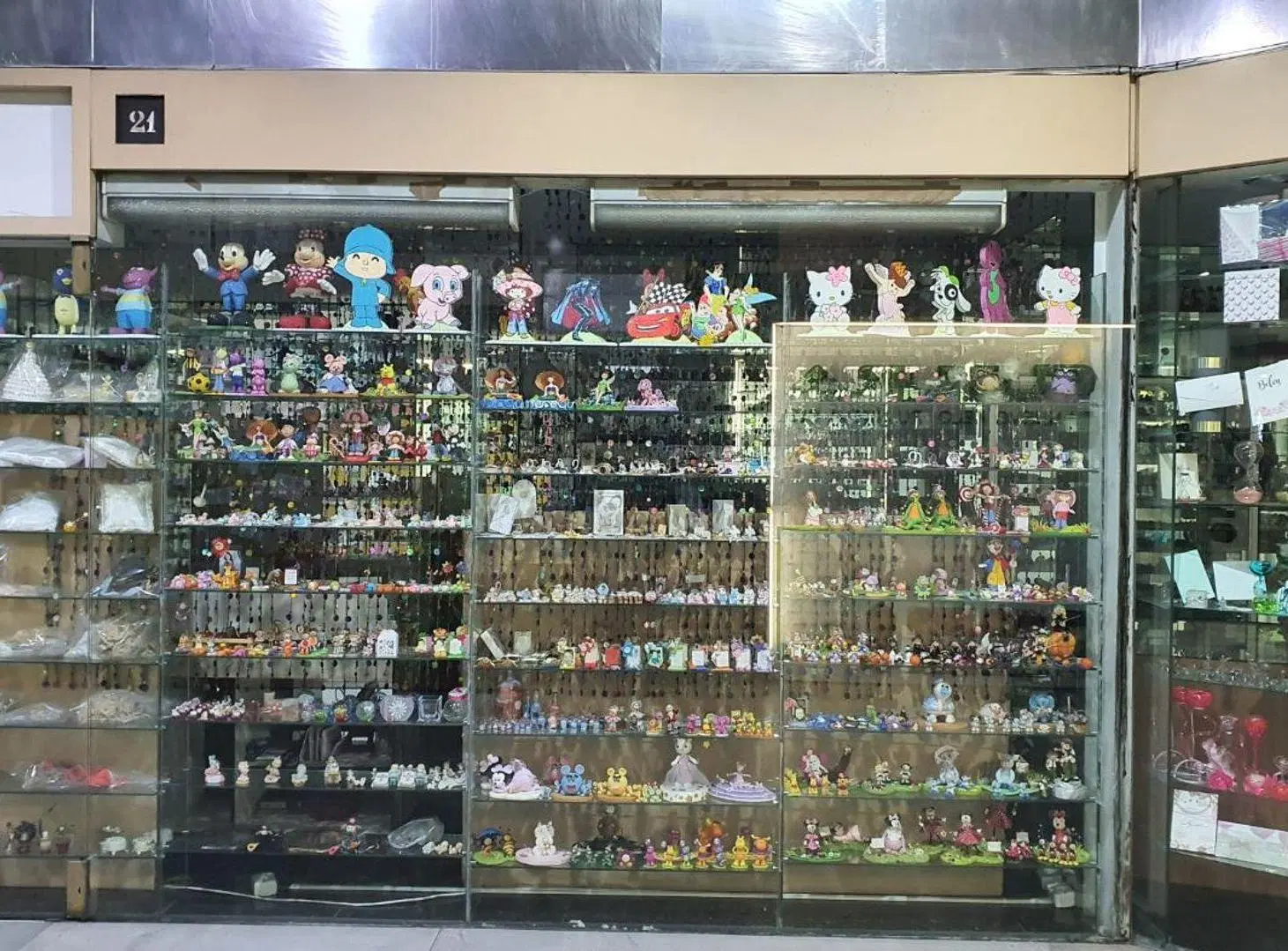 Alquiler en local en el centro sobre 18 en Galería 4