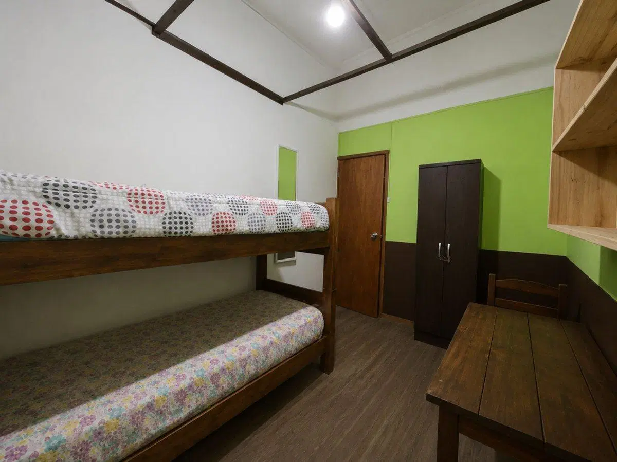 VENTA CASA ESQUINA IDEAL INSTITUCIÓN O RESIDENCIAL 2