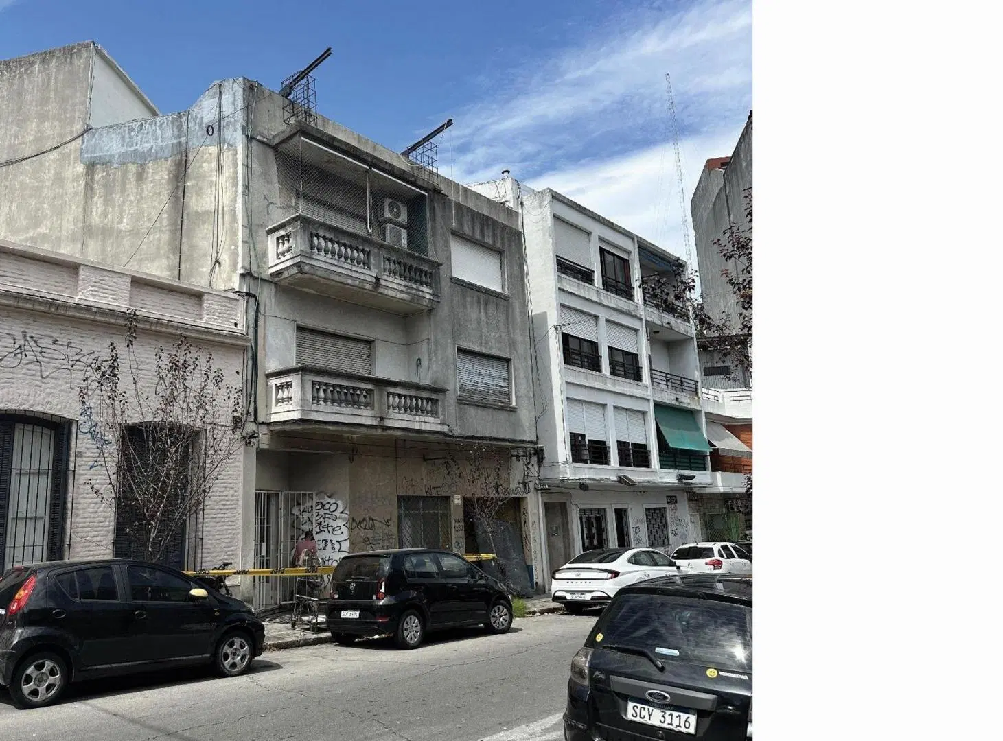 VENDO LOCAL COMERCIAL / DEPOSITO EN CORDON SUR 4