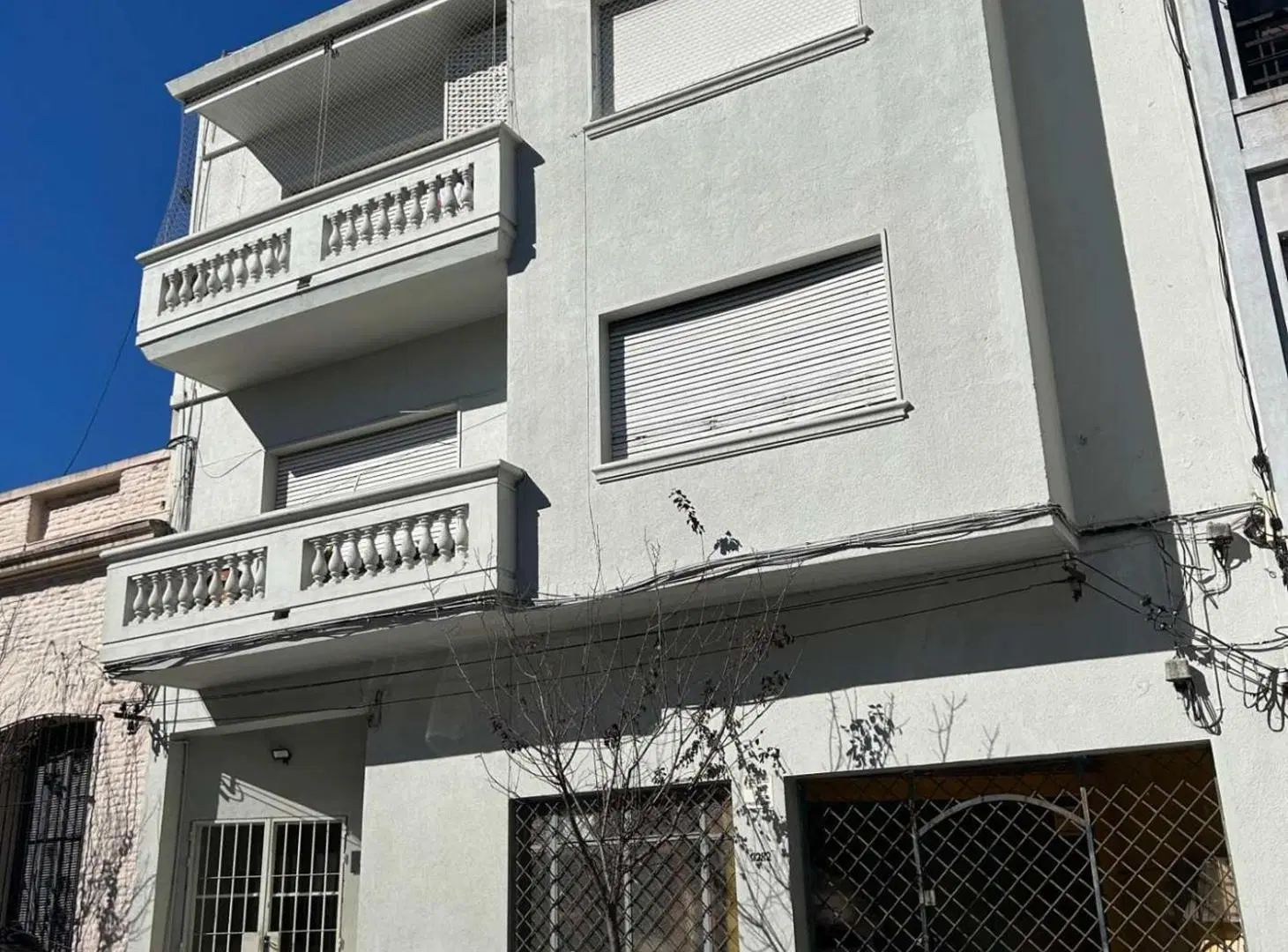 VENDO LOCAL COMERCIAL / DEPOSITO EN CORDON SUR 8