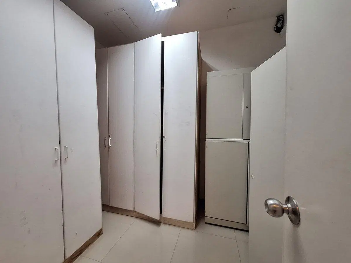 ALQUILER DE OFICINA EQUIPADA EN CIUDAD VIEJA 4