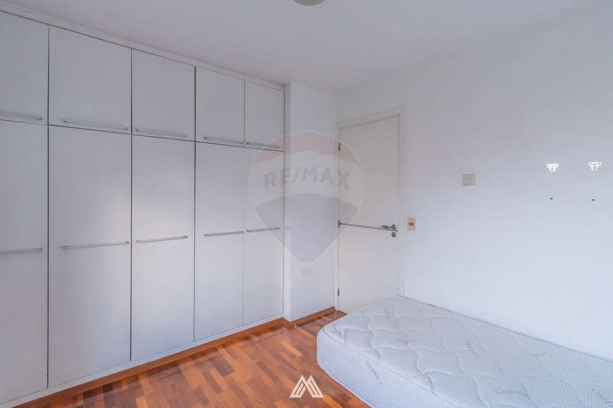 VENTA APARTAMENTO POCITOS 2 DORMITORIOS 3BAÑOS GGE 8