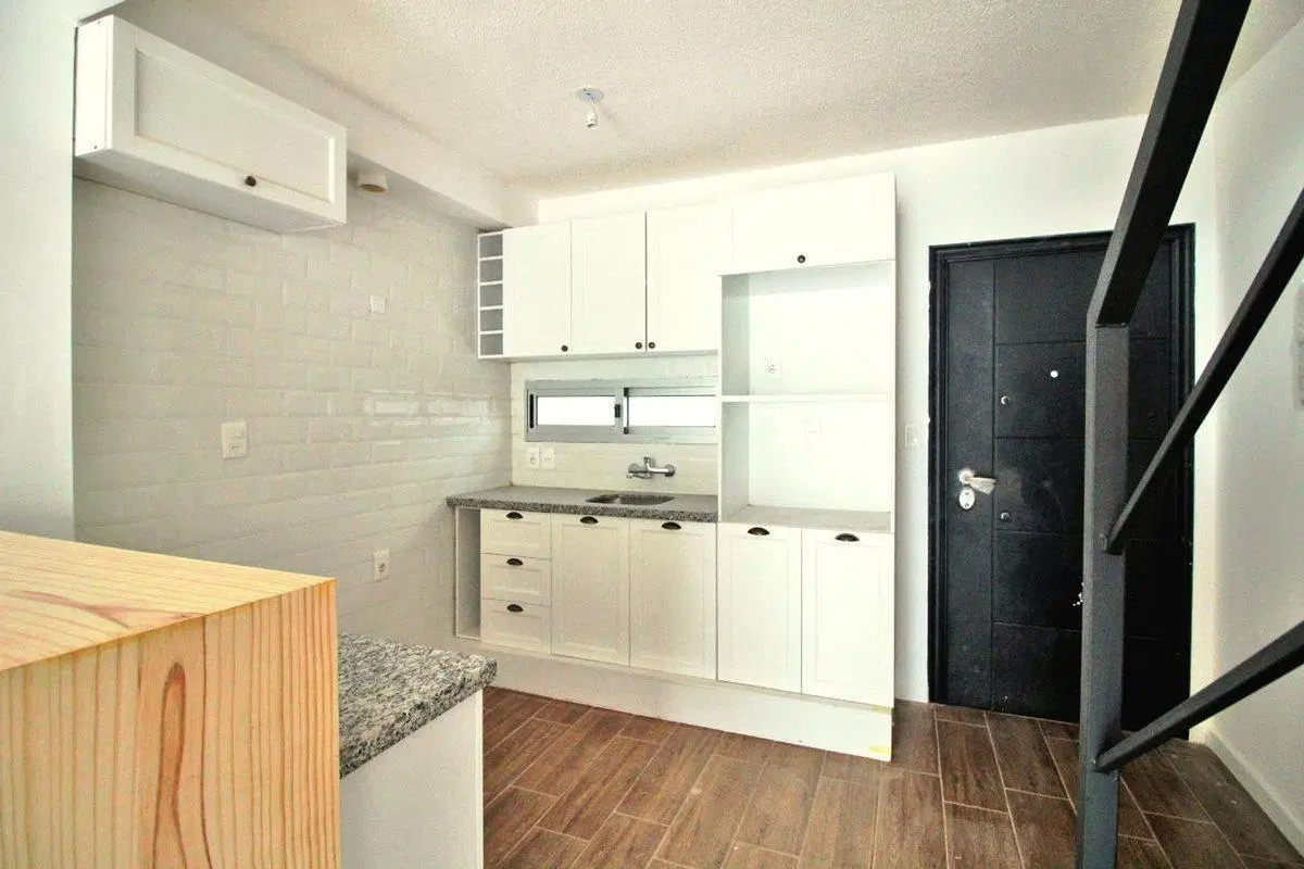 Venta duplex 1 dormitorio , patio, parrillero. 4