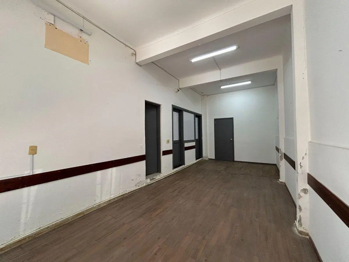 VENTA CASA / OFICINAS EN CORDON CON RENTA 4
