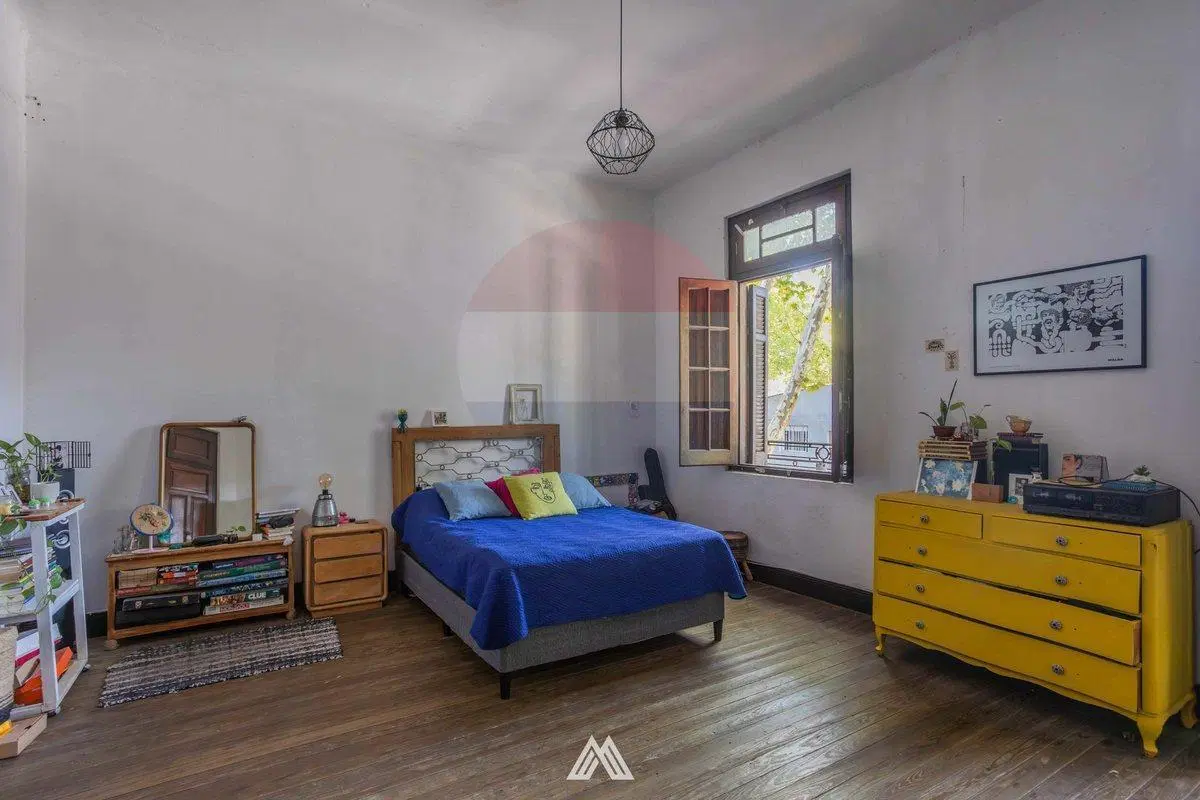 Venta Casa de Altos más 3 Locales y Garaje, Aguada 3