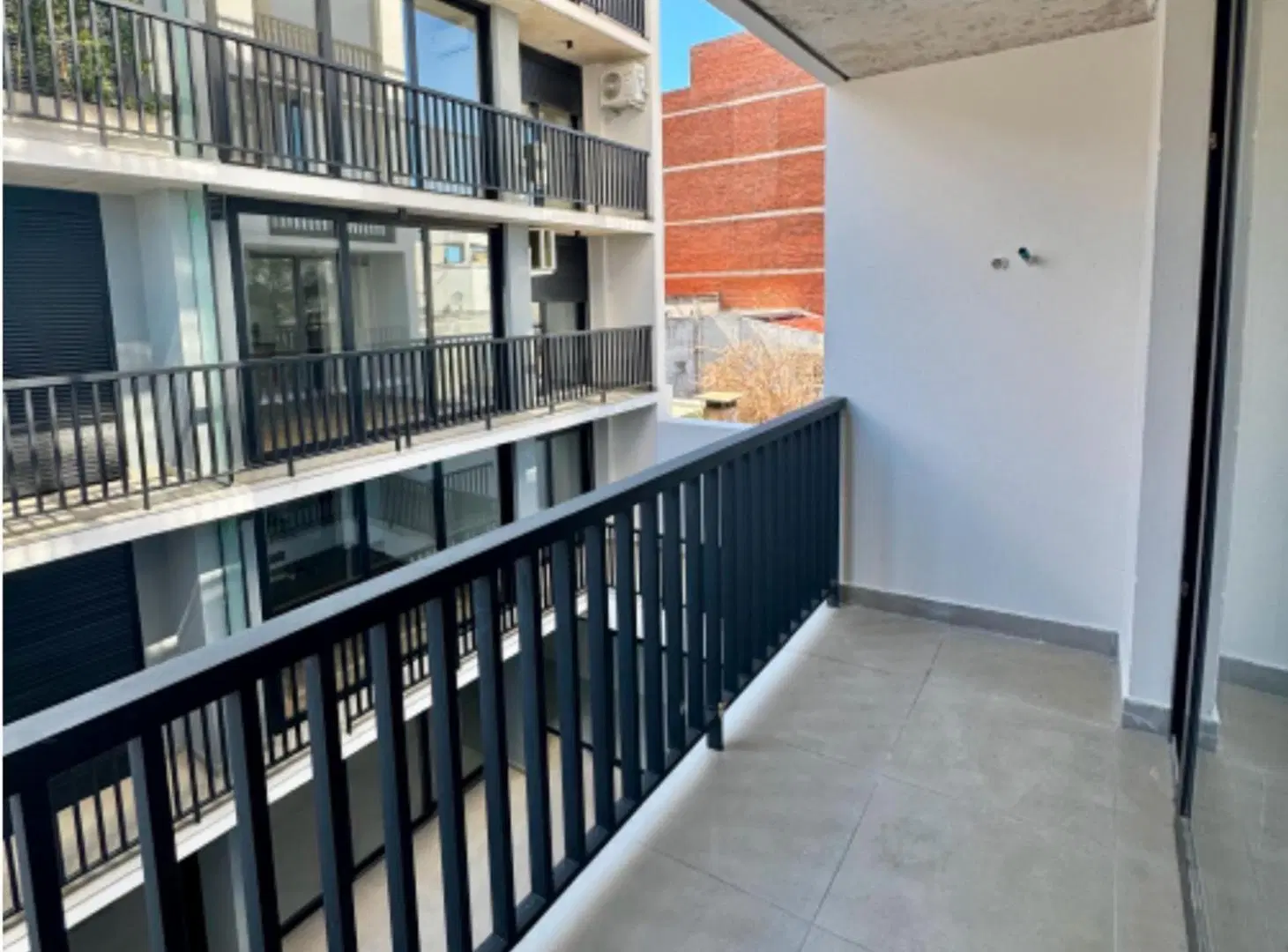 VENTA APARTAMENTO 2 DORMITORIO, GARAJE DOBLE RENTA 3