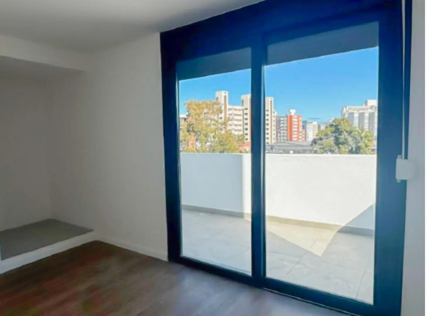 VENTA APARTAMENTO 1 DORMITORIO Y GARAJE CON RENTA 5