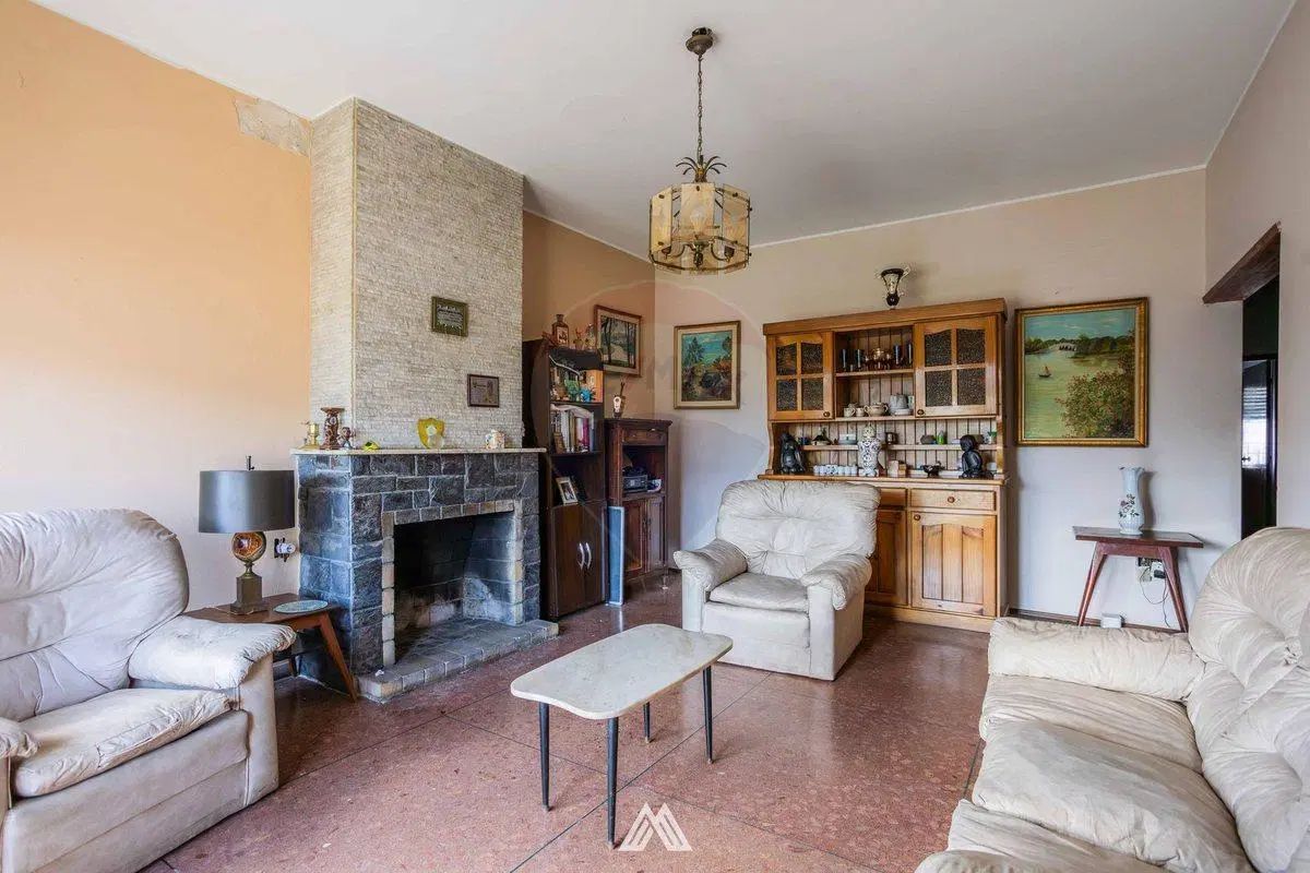 VENTA CASA 3 DORM, 1 B, JARDIN, GALPON, COCHERAS 2
