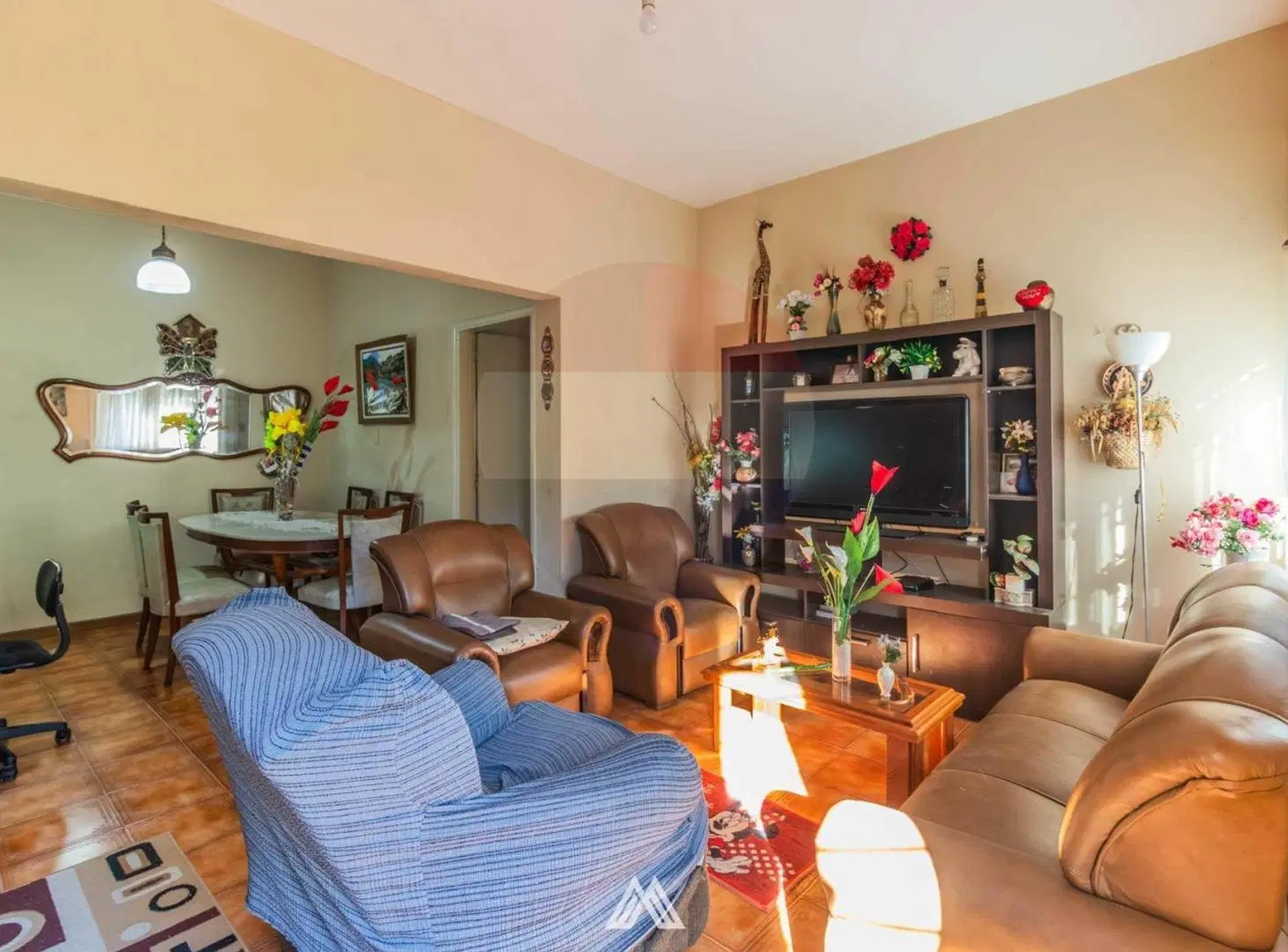 VENTA CASA MÁS APARTAMENTO EN MALVIN 2