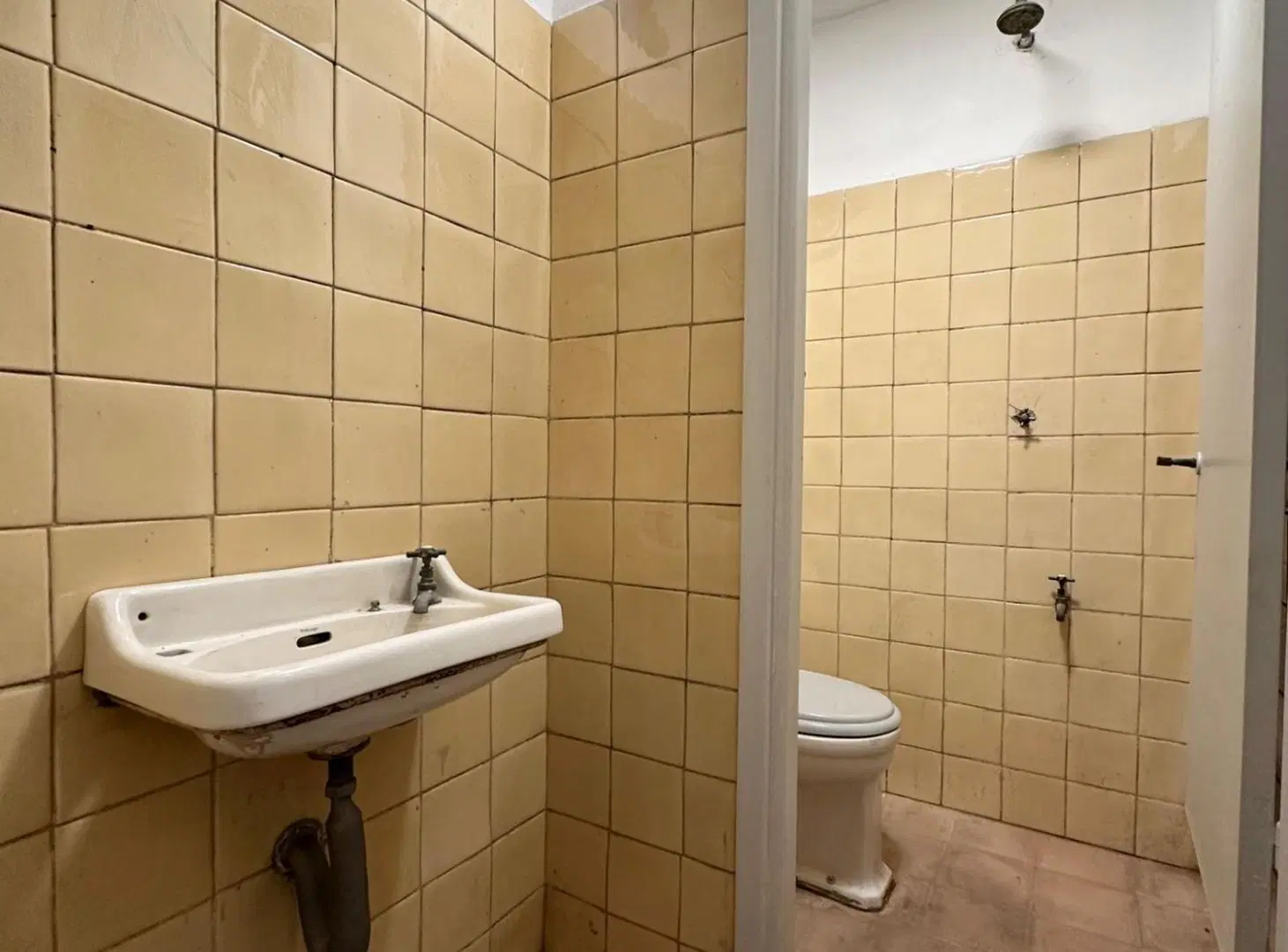 LOCAL COMERCIAL EN VENTA - UNION 8