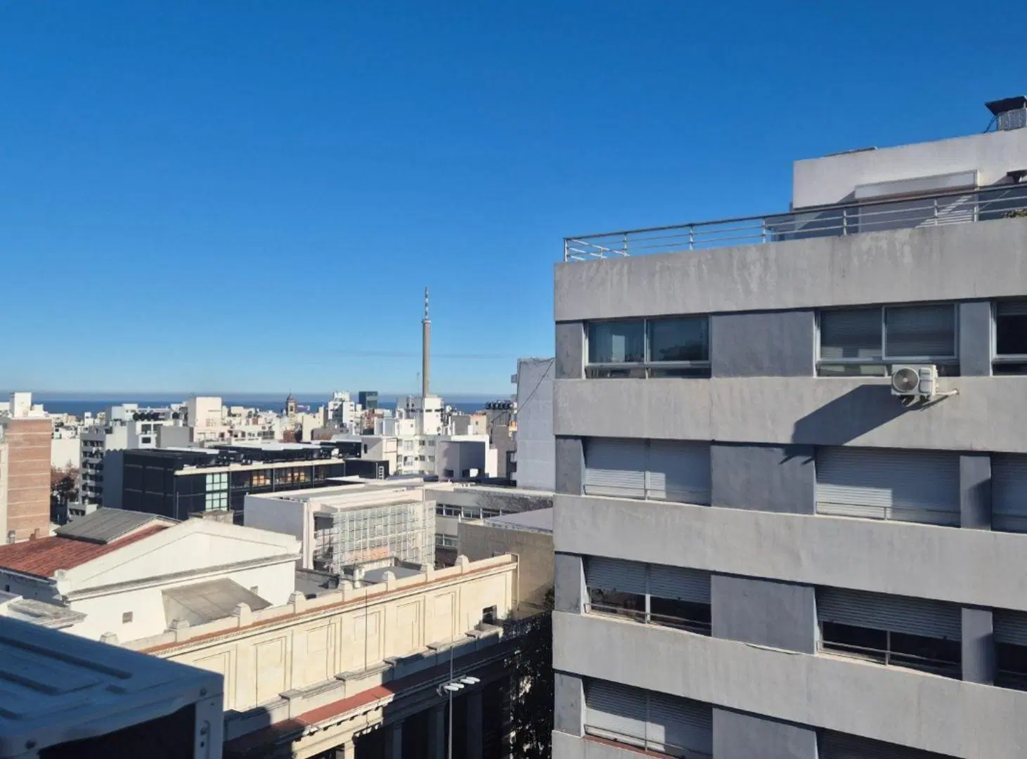 Alquiler Monoambiente Cordon Piso Alto 4