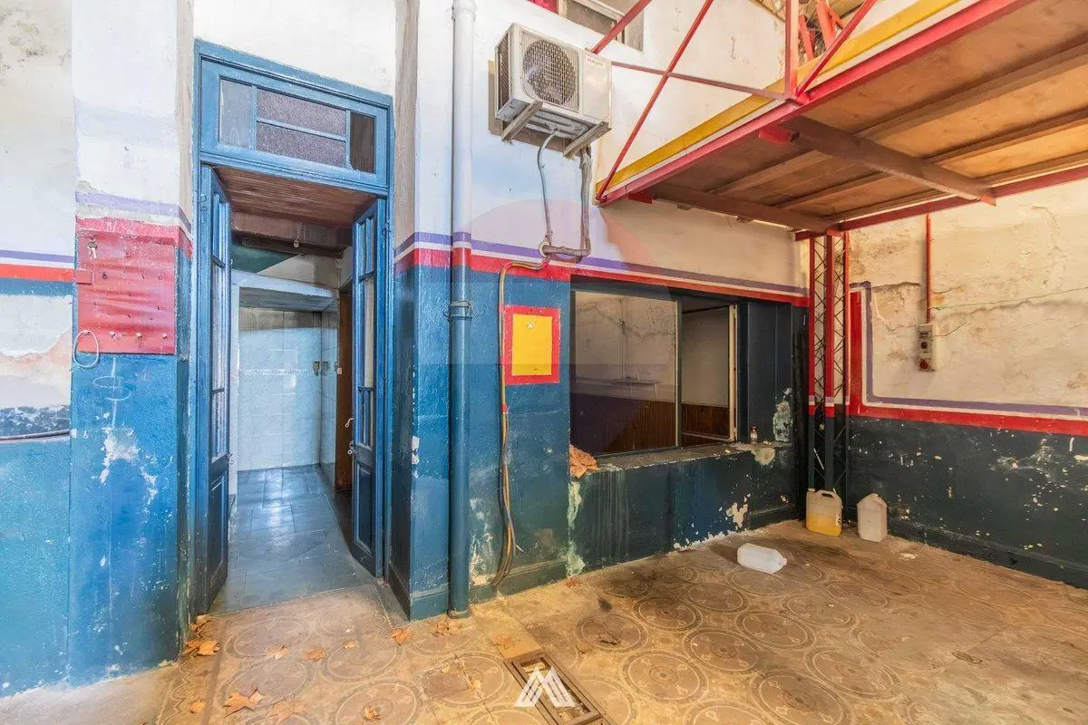 VENTA local en Garibaldi ideal inversión 5