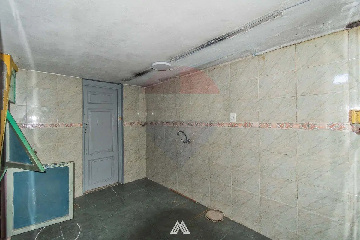 VENTA local en Garibaldi ideal inversión 8