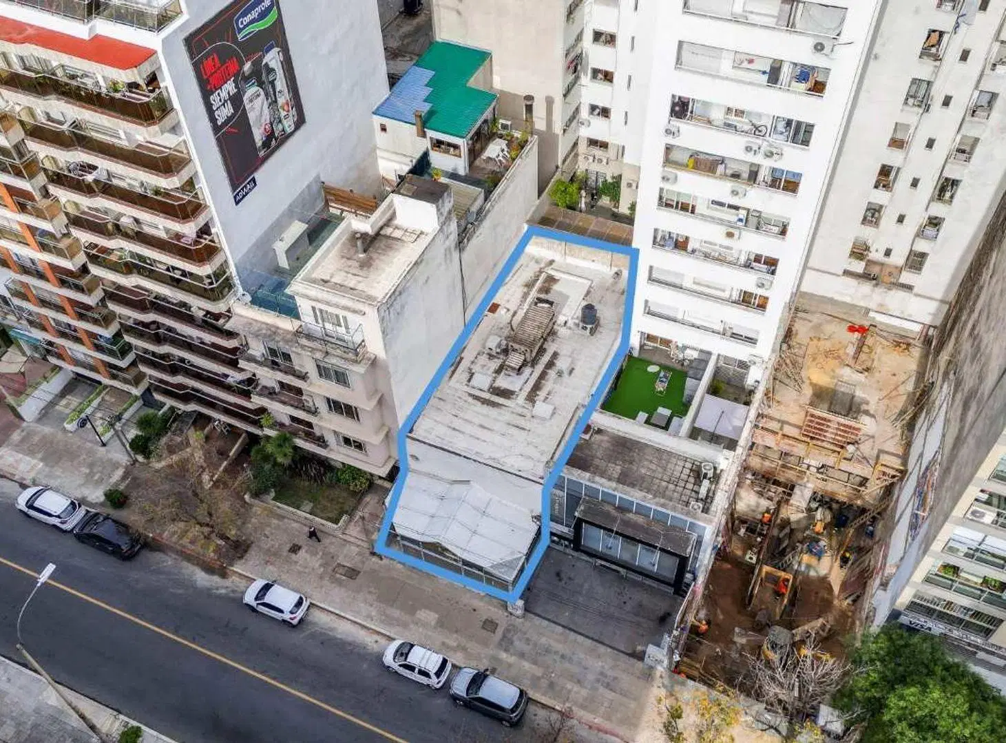 TERRENO EN VENTA EN PUNTA CARRETAS ALTURA 27 MTS 5