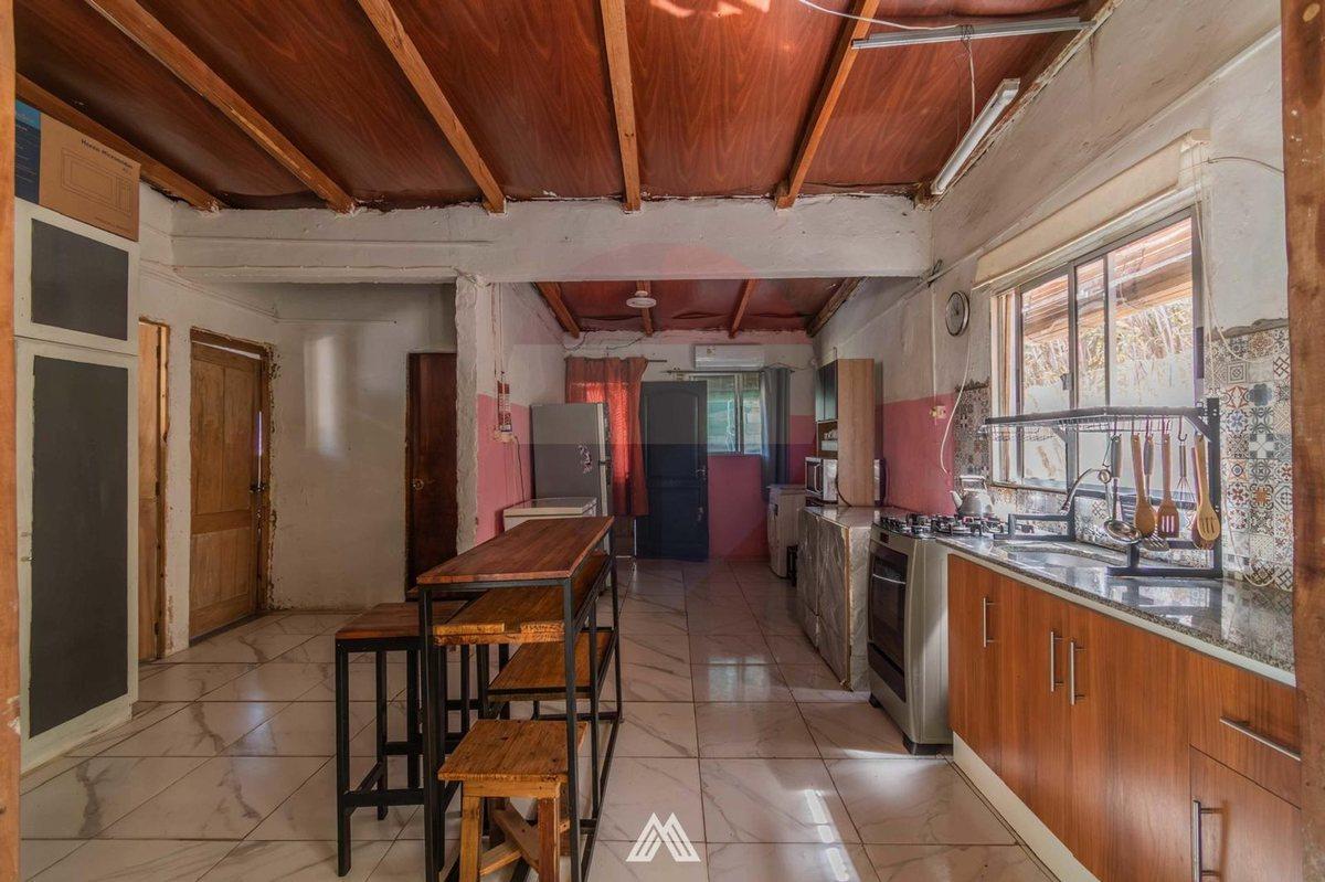 Foto de VENTA TERRENO 881M2 CASA Y MONOAMBIENTE A RECICLAR, imagen 4