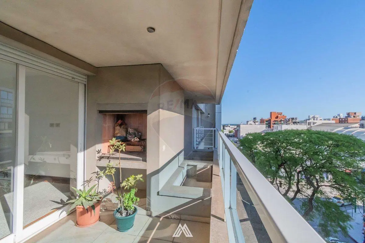 Apartamento con 2 dormitorios - Diamantis Plaza 5