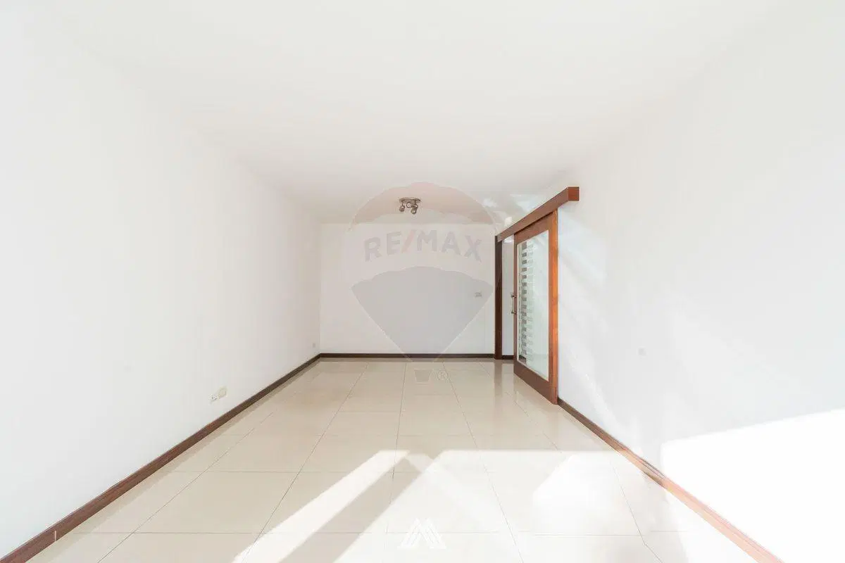 Apartamento con 2 dormitorios - Diamantis Plaza 3