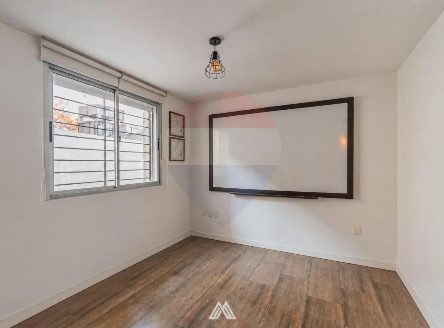VENDO APARTAMENTO 2 DORMITORIOS BARRIO SUR GARAGE 8
