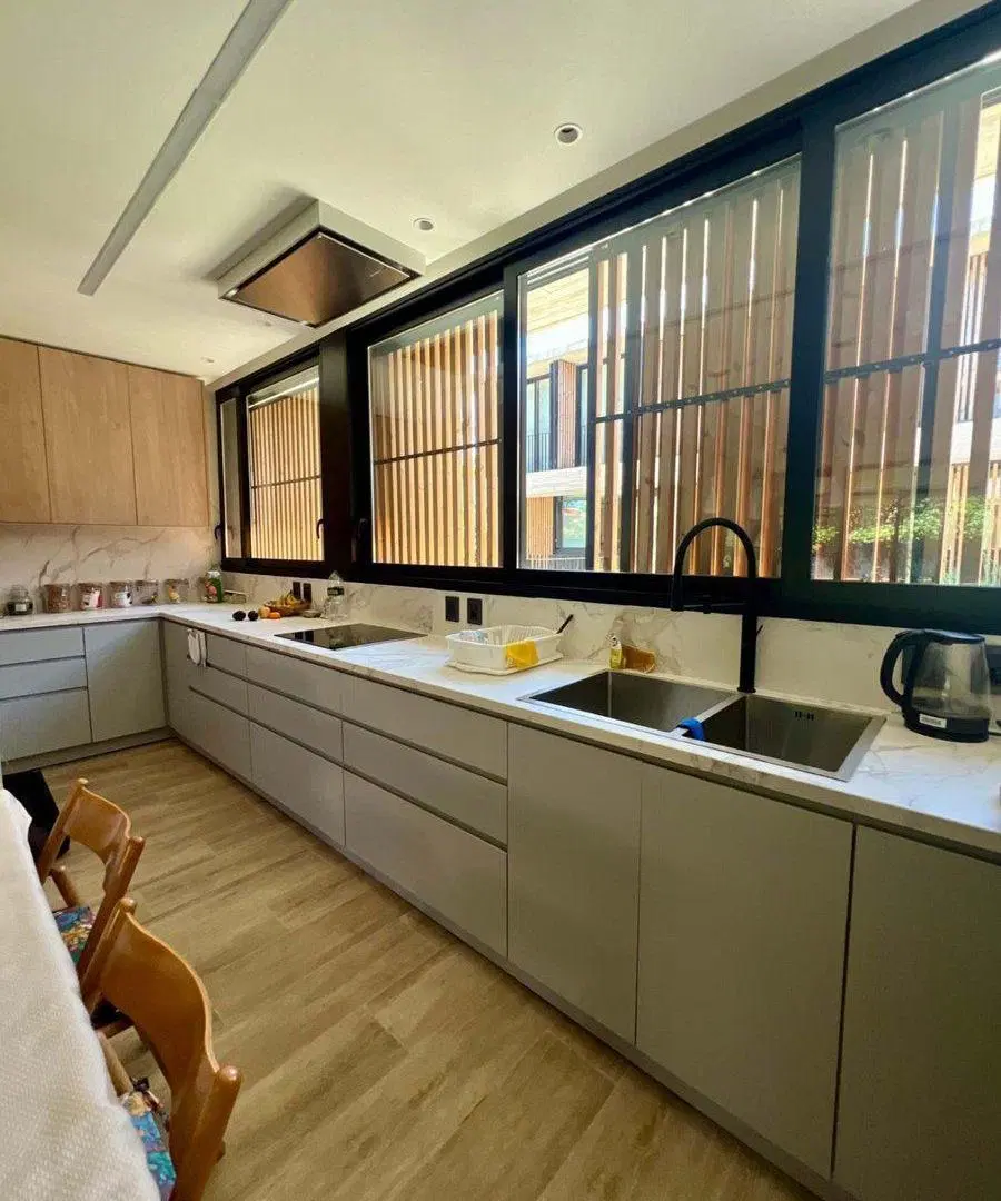 VENTA DE CASA PH CARRASCO SUR, 3D, 2B, PARRILLERO 8