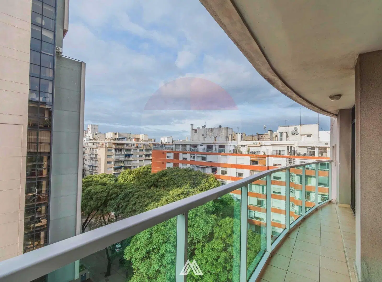 VENTA APARTAMENTO UN DORMITORIO C GARAJE POCITOS. 2
