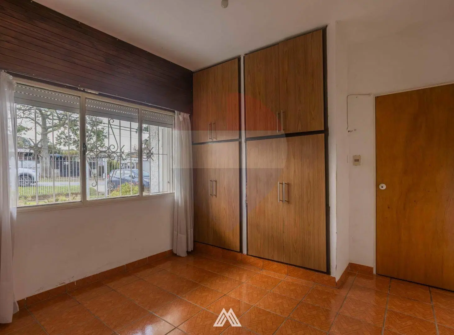 Venta 2 casas mismo padron flor de Maroñas cochera 8