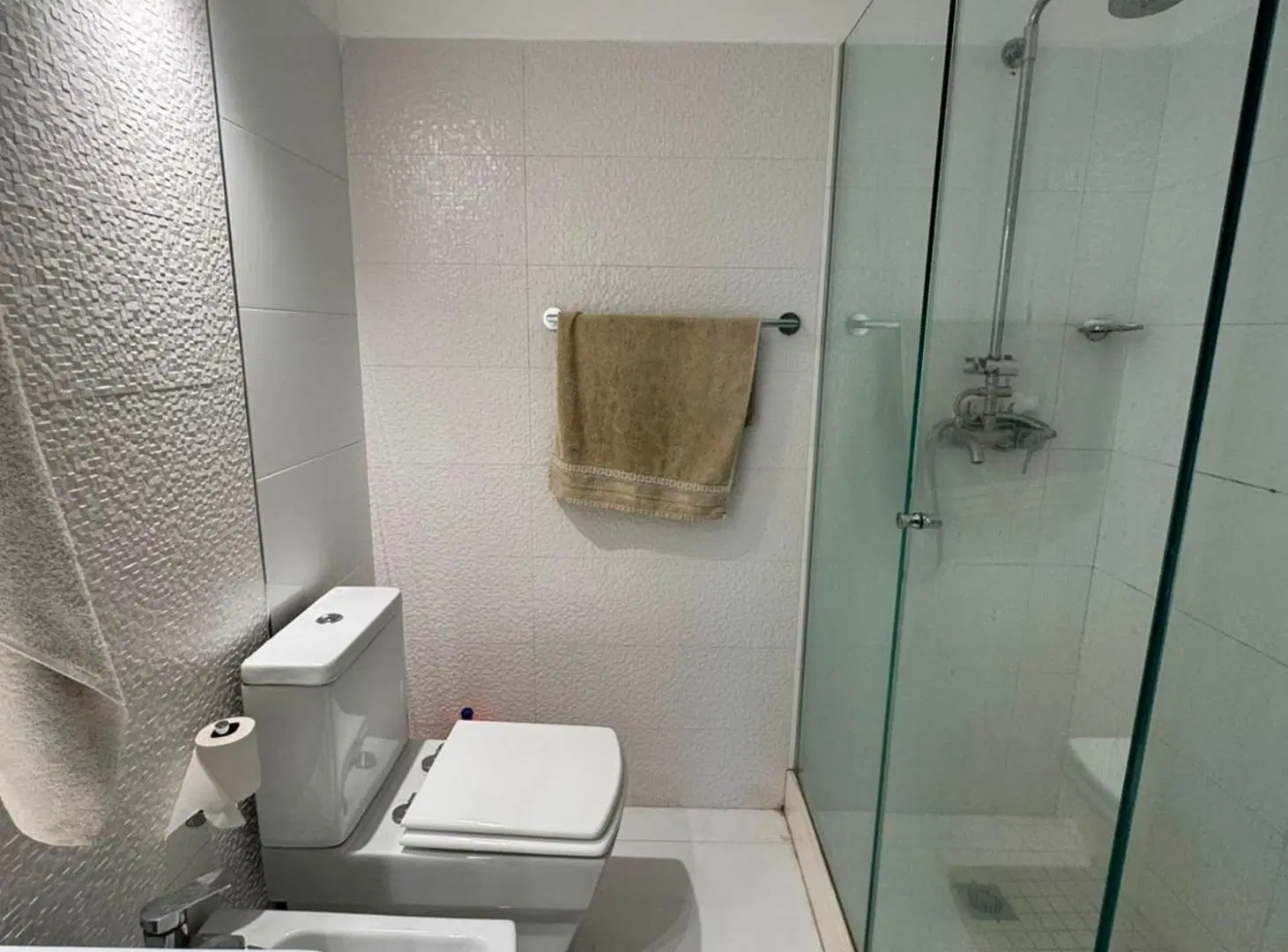 Alquila Apartamento 2 Dormitorios y garaje Malvín 5