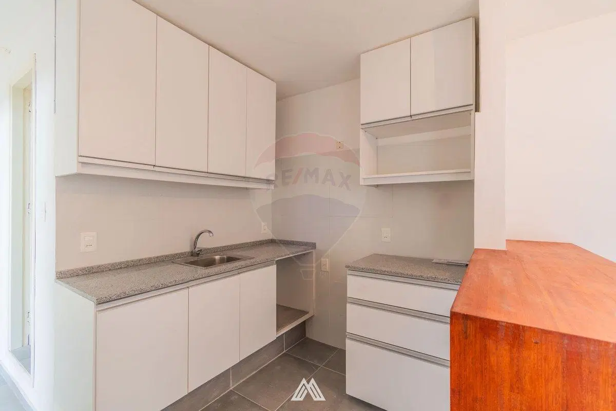SE ALQUILA APARTAMENTO 2 DORMITORIOS EN EL CENTRO 5