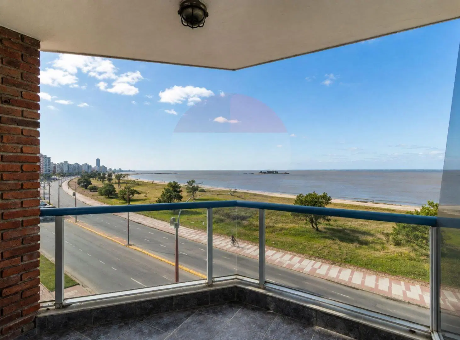 Venta Rambla de Malvin 2 dormitorios con Gge 1
