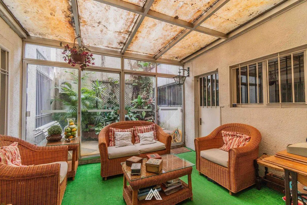 Venta apartamento Pocitos 5 dormitorios/ Garaje 2
