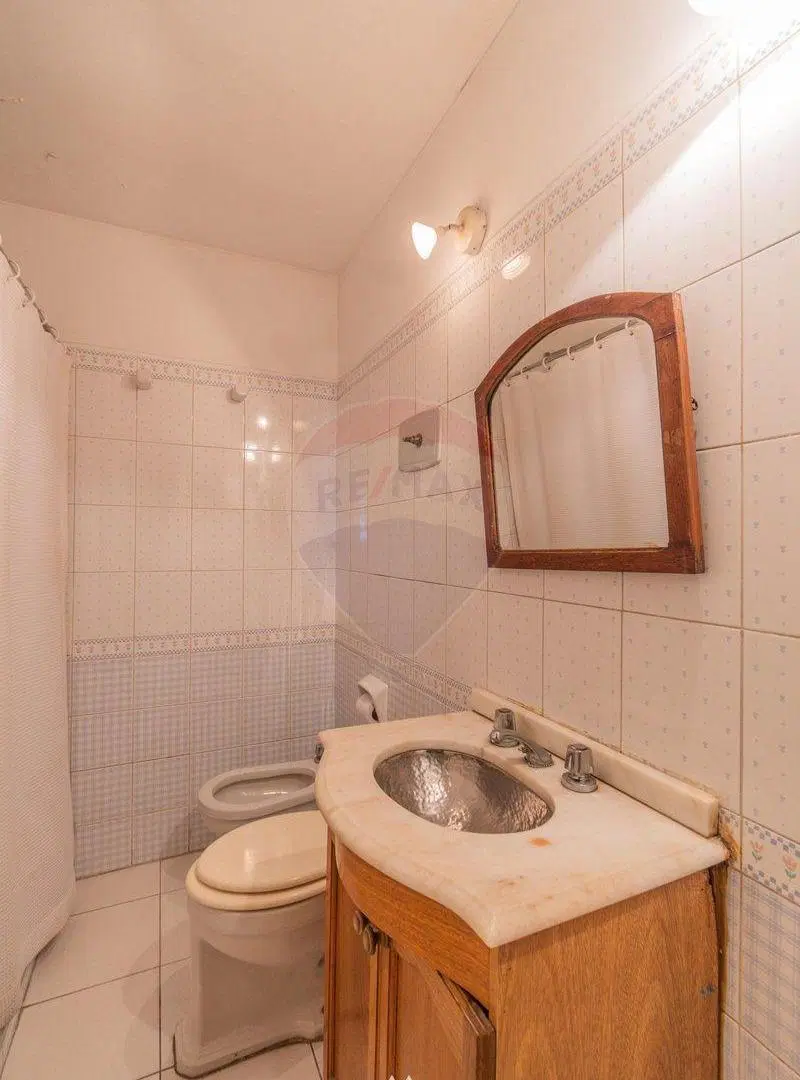 Venta apartamento Pocitos 5 dormitorios/ Garaje 1