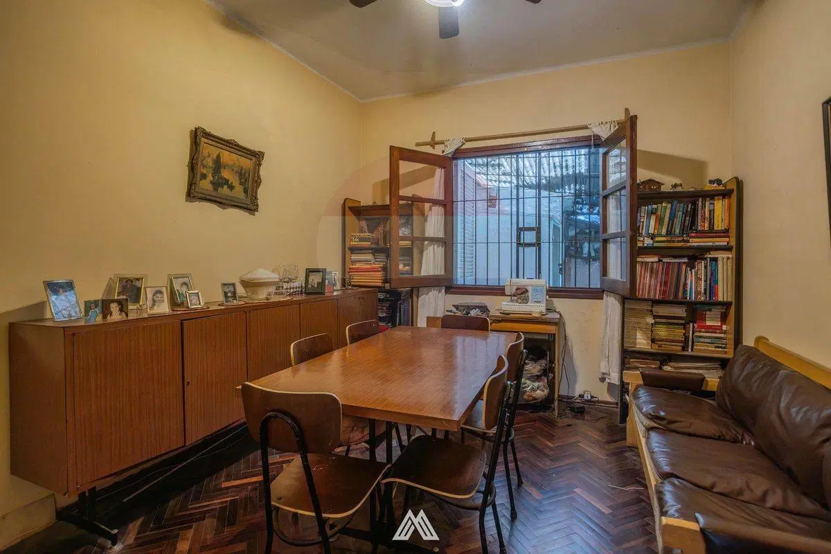 SE VENDE CASA 3 DORM. MAS MONOAMB, MAS APARTAMENTO 2