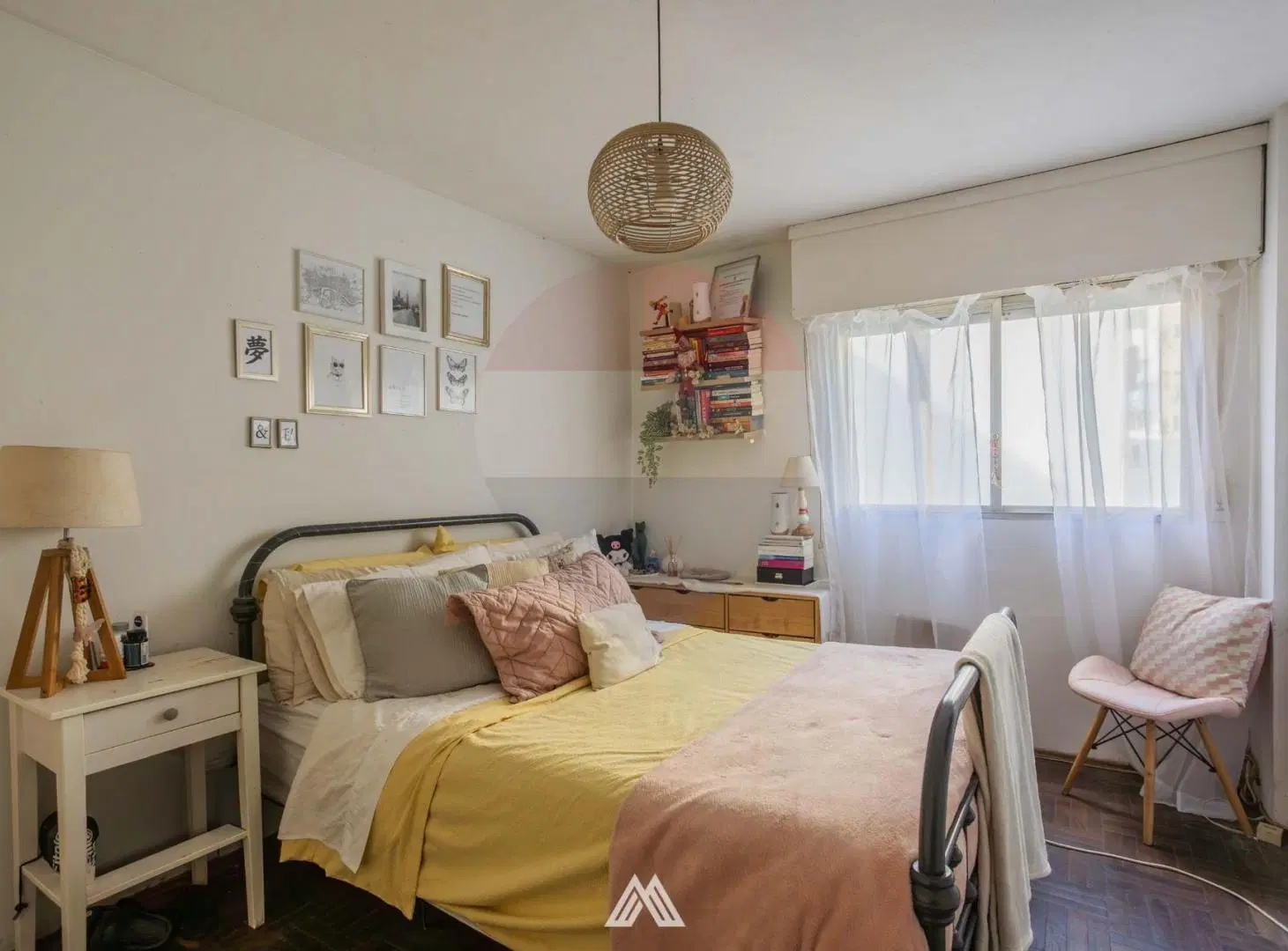 VENTA POCITOS TRES DORM CON GARAJE 4
