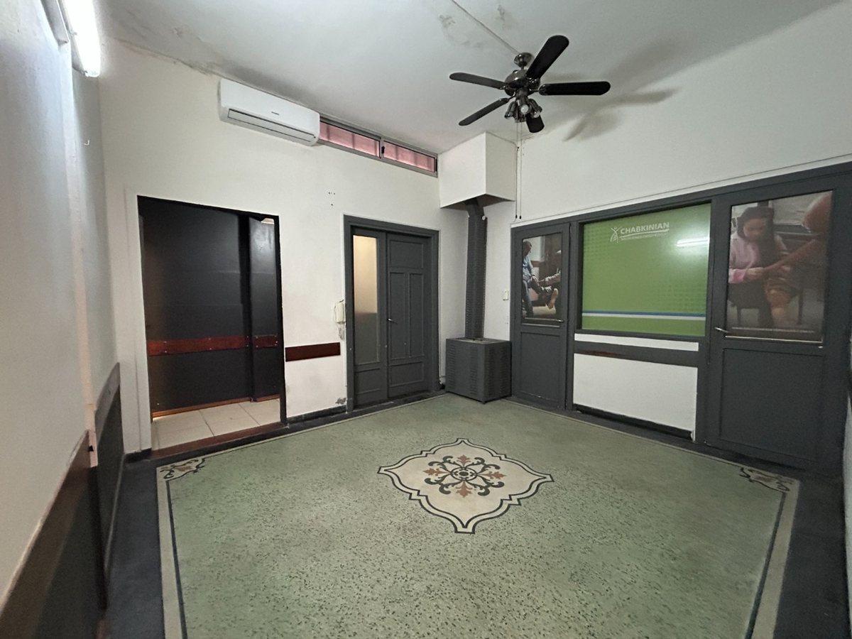 Foto de VENTA CASA / OFICINAS EN CORDON CON RENTA, imagen 2