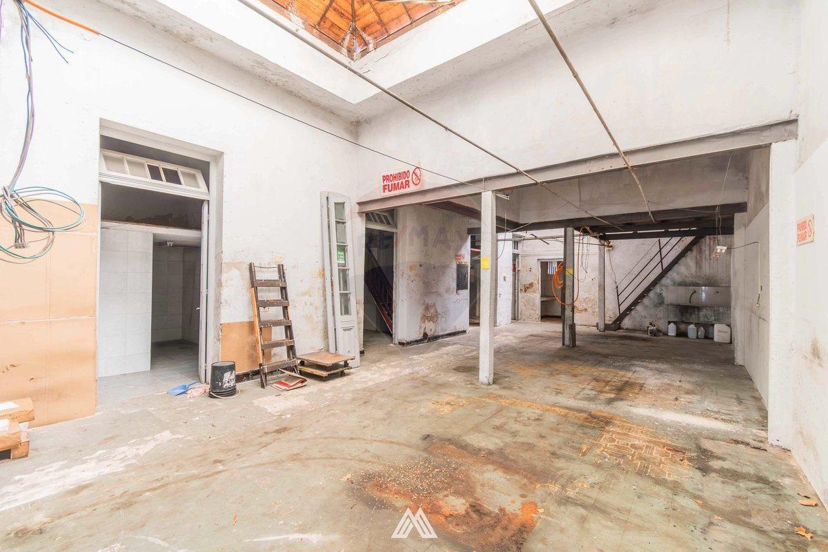 Foto de Venta .Local con gran potencial en Paso Molino, imagen 1