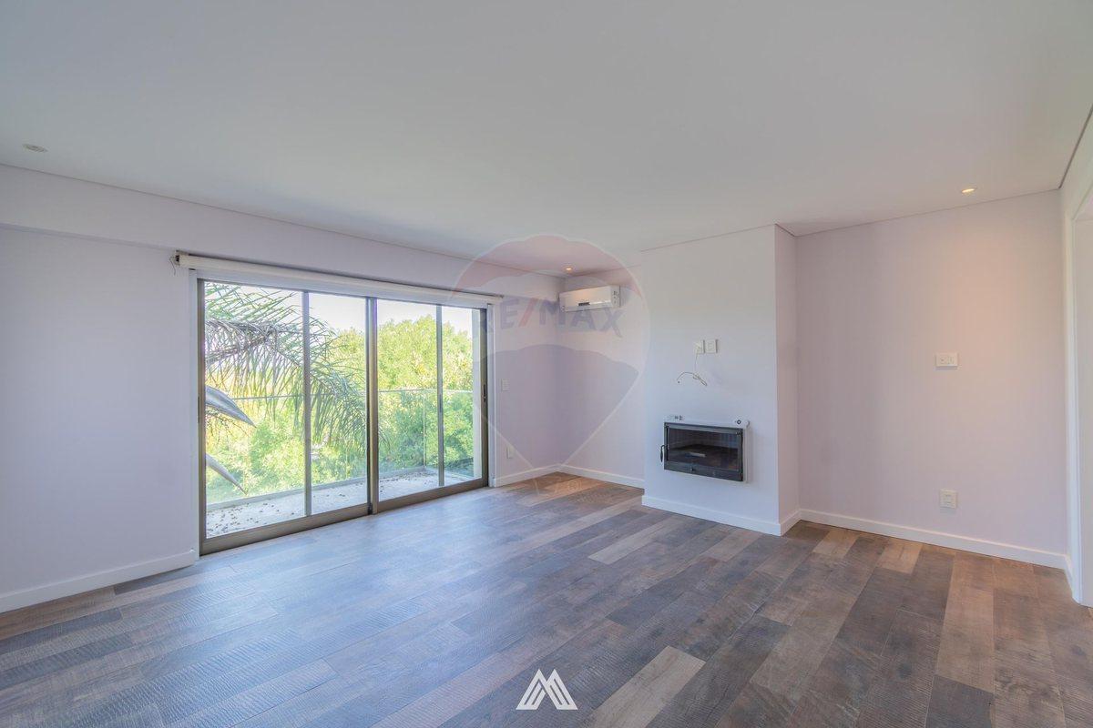Foto de Venta Casa Barrio Carmel 4 Dormitorios y Servicio, imagen 2