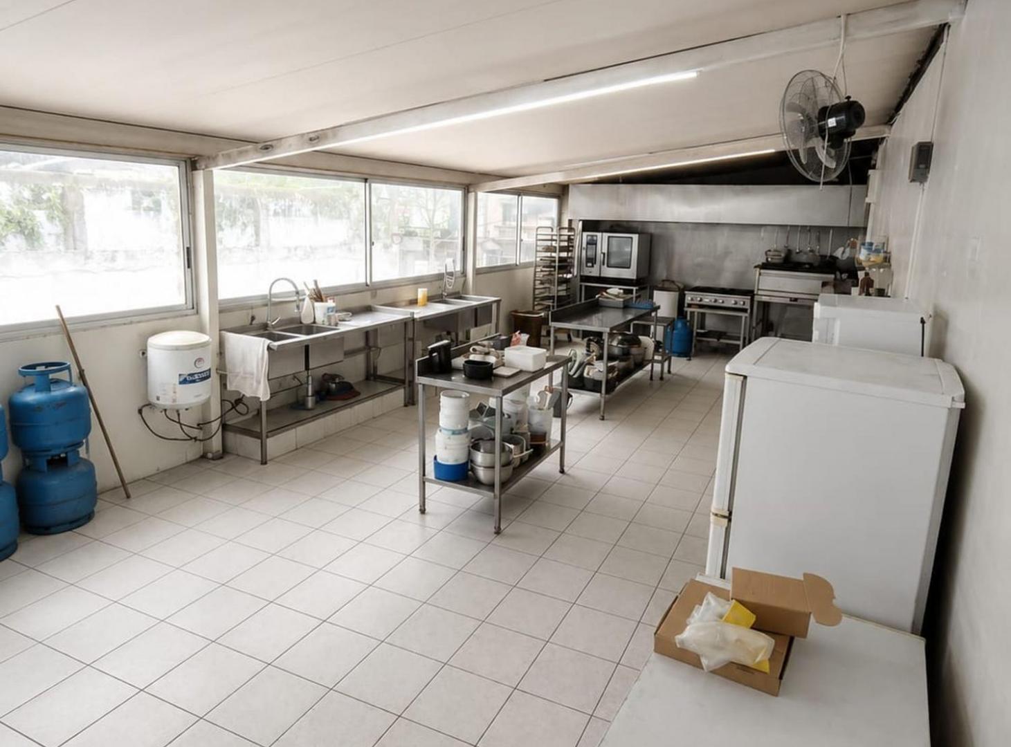 Foto de Venta Planta gastronomica equipada 125 m², imagen 1