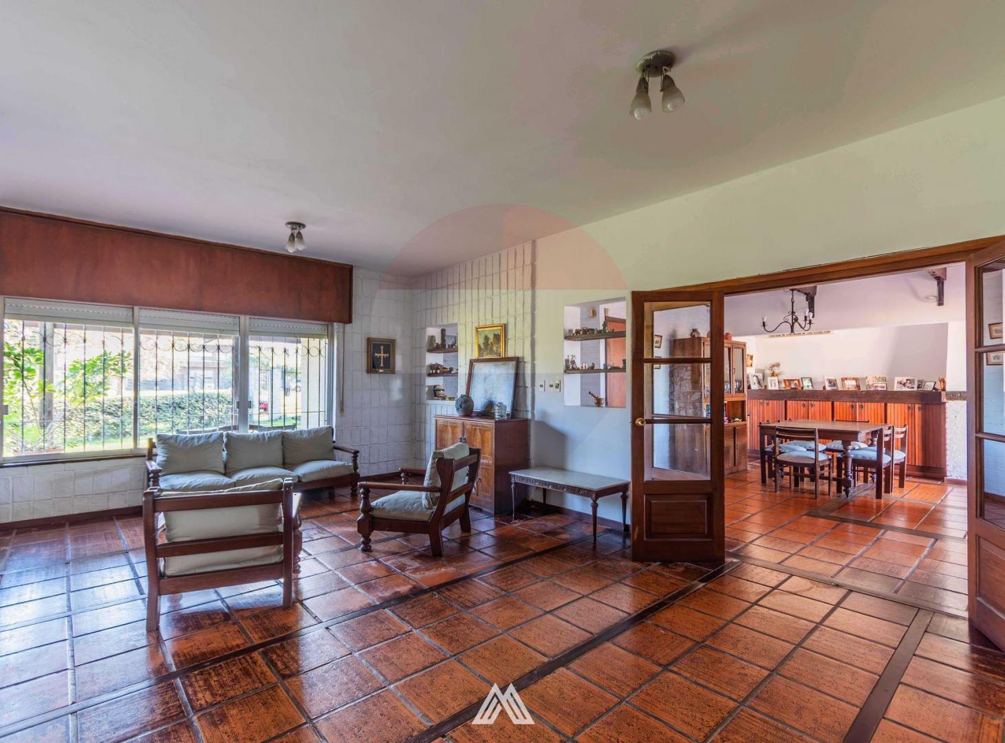 Foto de Vendo Casa en Carrasco 4 dormitorios Cochera Doble, imagen 1