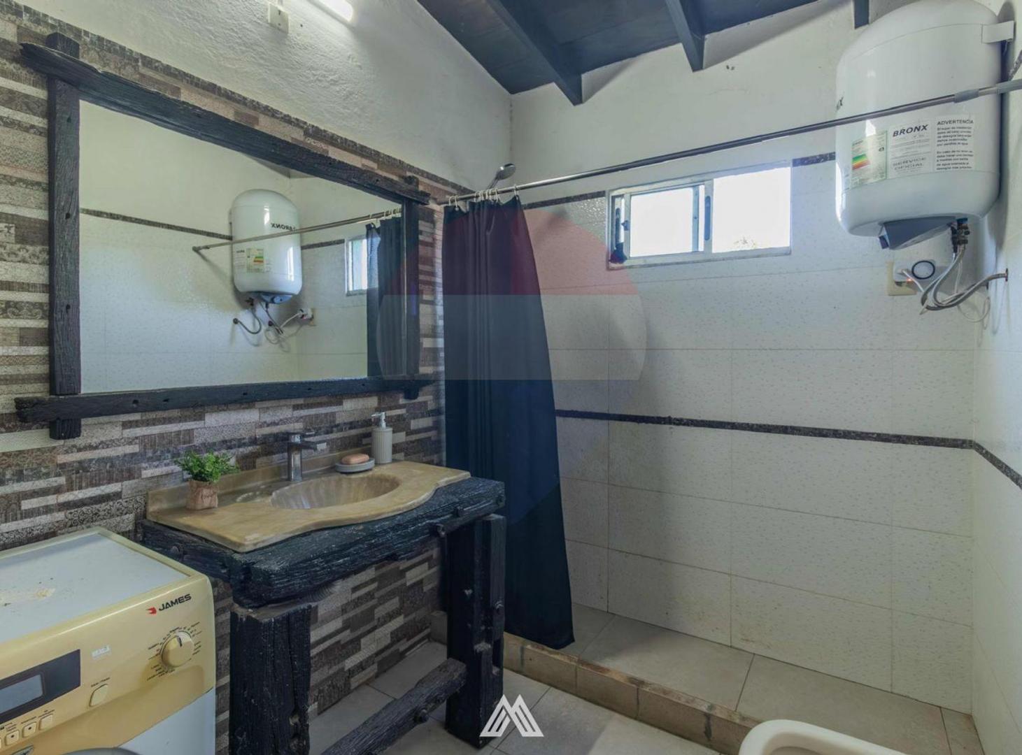 Foto de VENTA 2 CASAS MISMO PADRON 929 M2, imagen 4