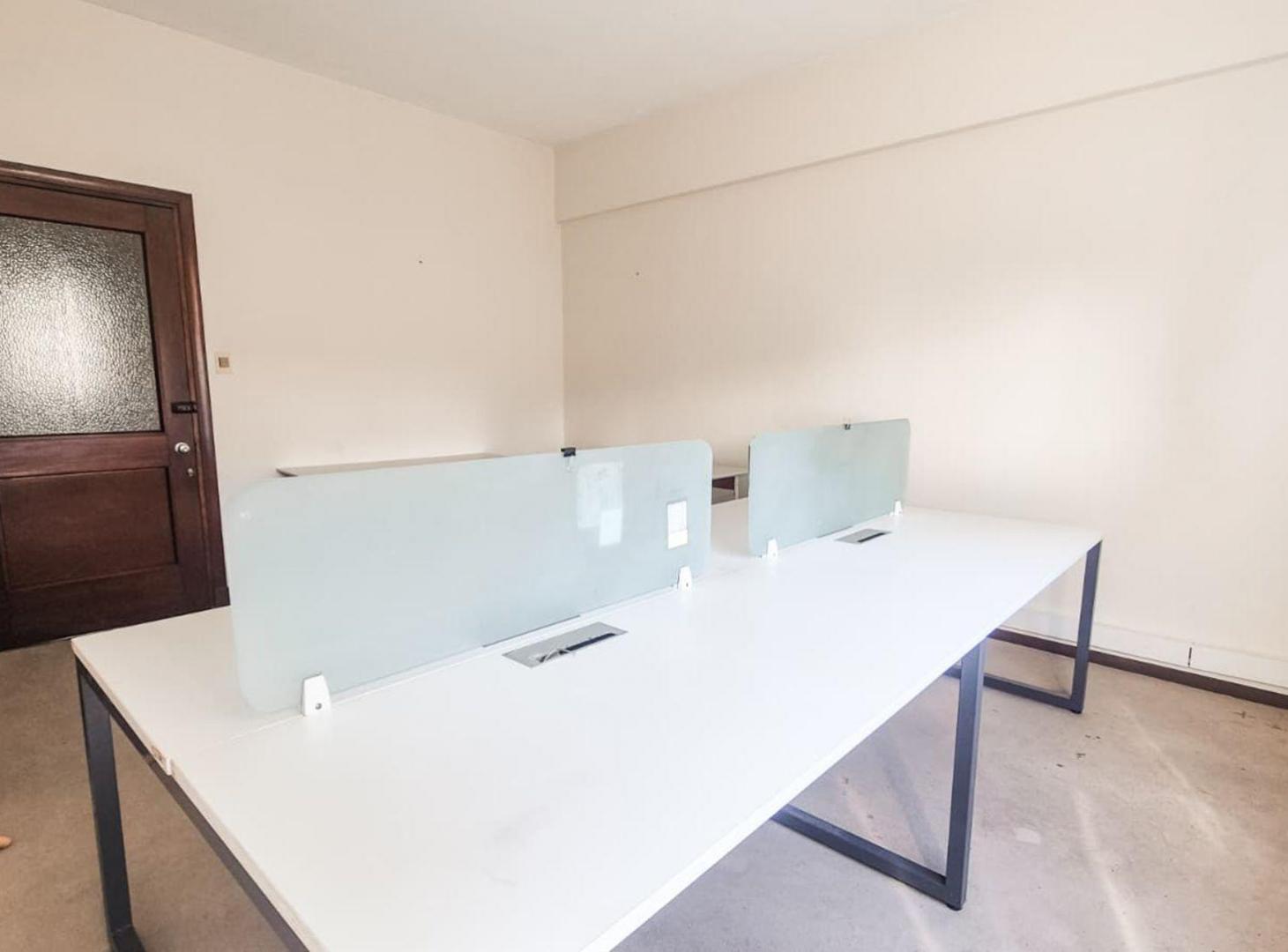 Foto de Alquiler Oficina Ciudad Vieja - 3 privadas, imagen 2