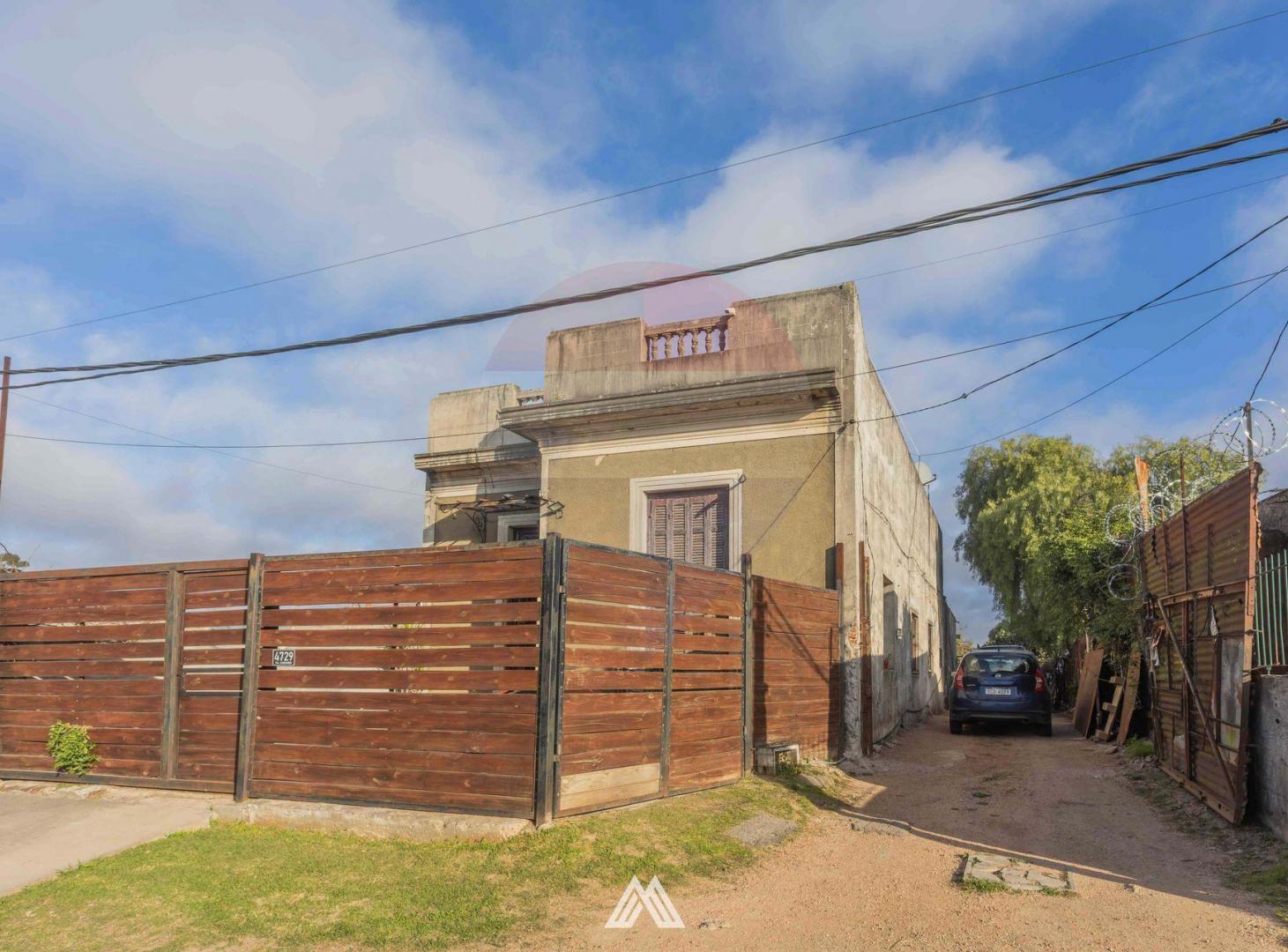 Foto de Venta casa 3 dormitorios en casavalle con cochera, imagen 2