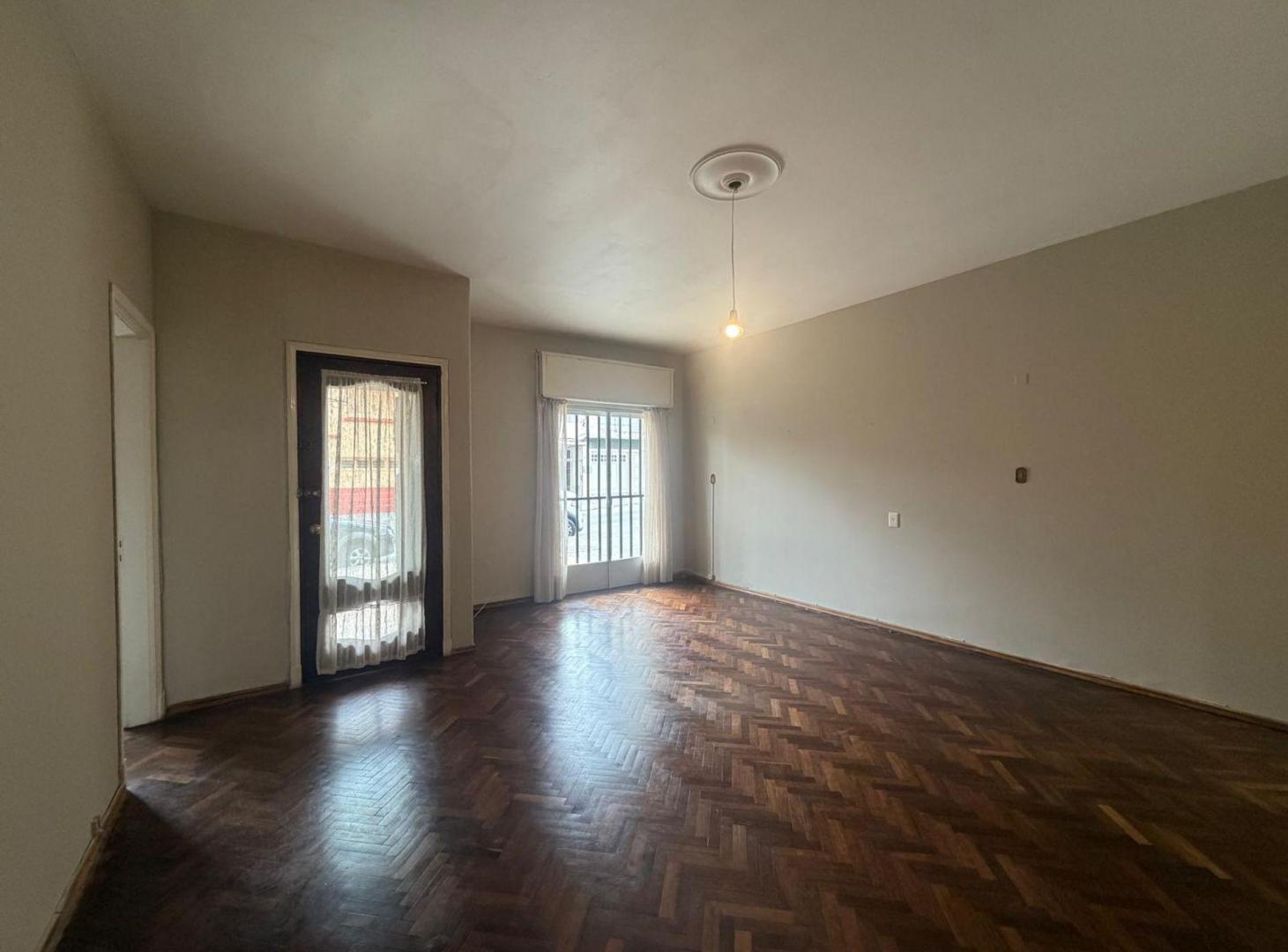 Foto de Apartamento tipo Casa ,Pocitos -Patio para entrar, imagen 3