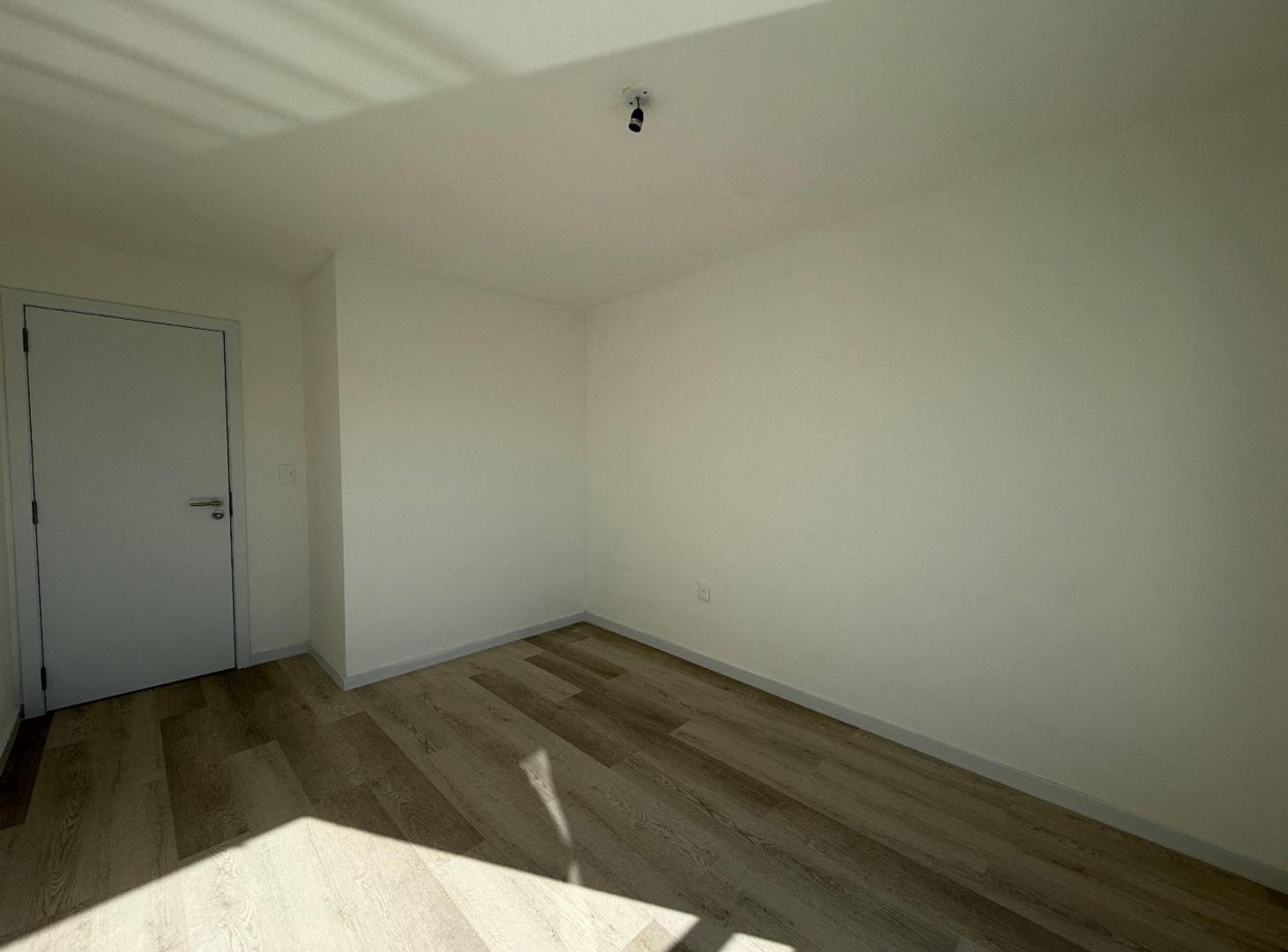 Foto de VENTA CORDON 1 dormitorio con Garage LUMINOSO, imagen 1