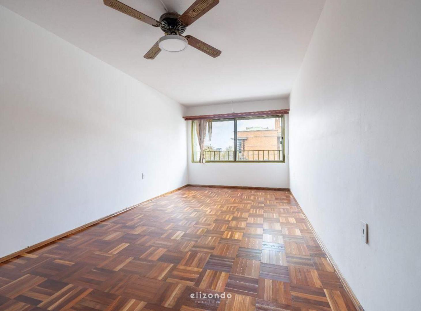 Foto de Venta Apto 3 dormitorios y garage. Centro, imagen 3