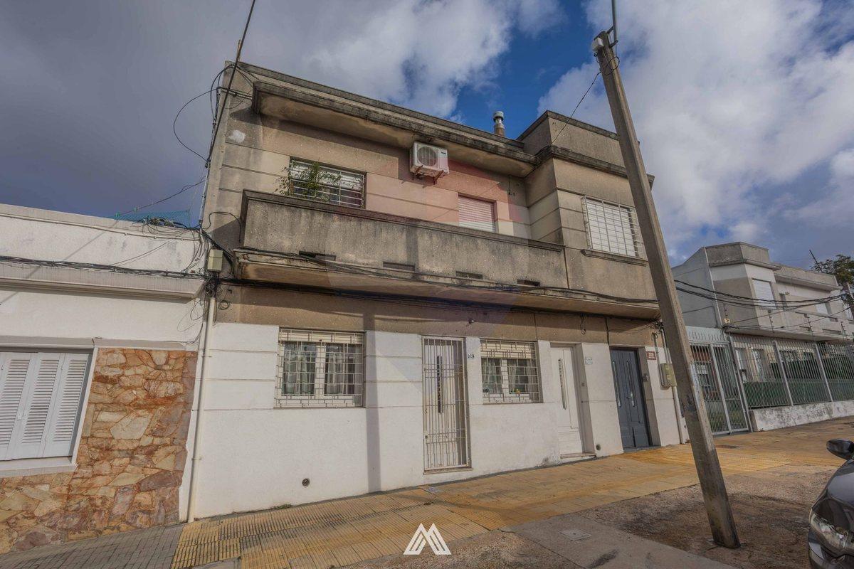 Foto de VENTA APTO 2 DORMITORIOS Y PATIO BUCEO CON RENTA, imagen 2